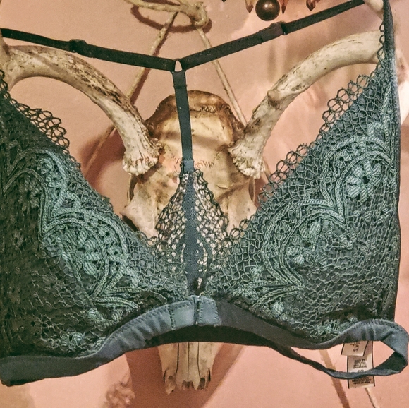 Bralette in Emerald Green - Picture 1 of 1